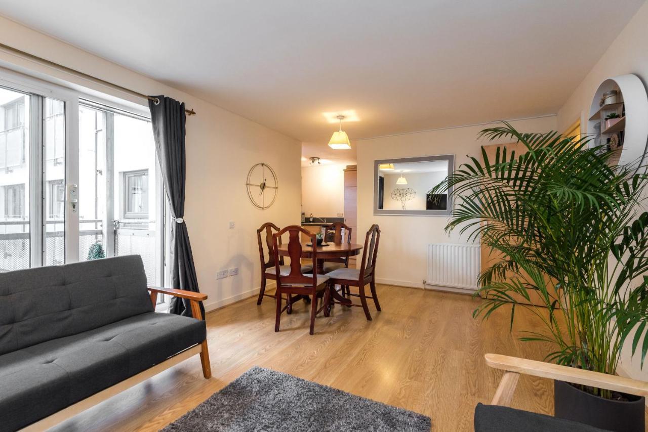 Elegant 2 Bedroom City Centre Apartment - Free Parking - Private Balcony Эдинбург Экстерьер фото